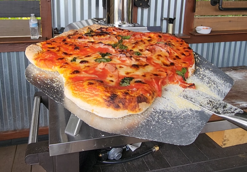 Neapolitan Margherita Pizza